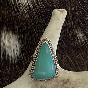 Elegant 925 Sterling Silver Chrysoprase  Ring